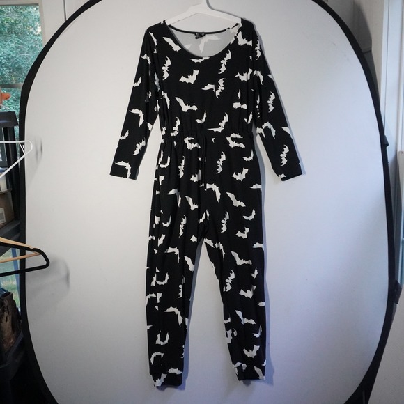 Indero Womens Bat Print Jumpsuit Black & White Halloween XL Costume Comfy Jogger - Picture 1 of 10